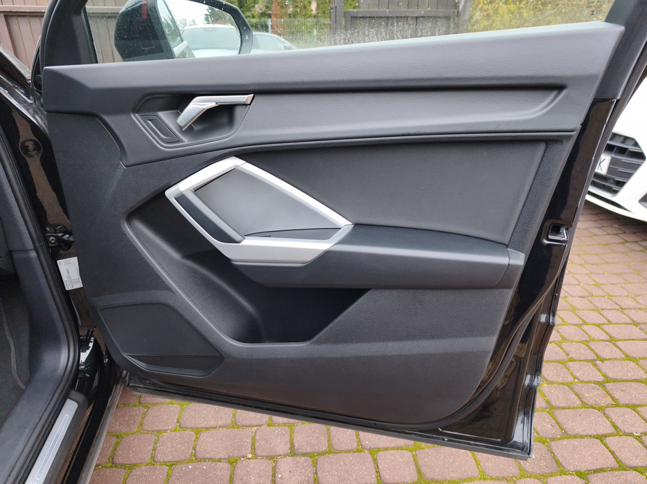 Zdjęcie tapicerki drzwi przednich prawych