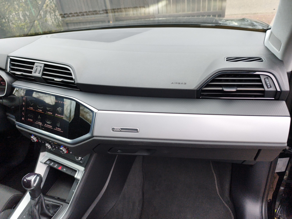 Zdjęcie kokpitu części prawej