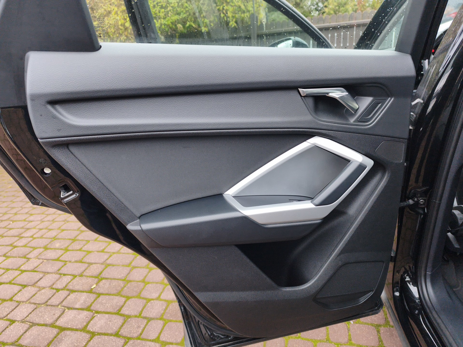 Zdjęcie tapicerki drzwi tylnych lewych