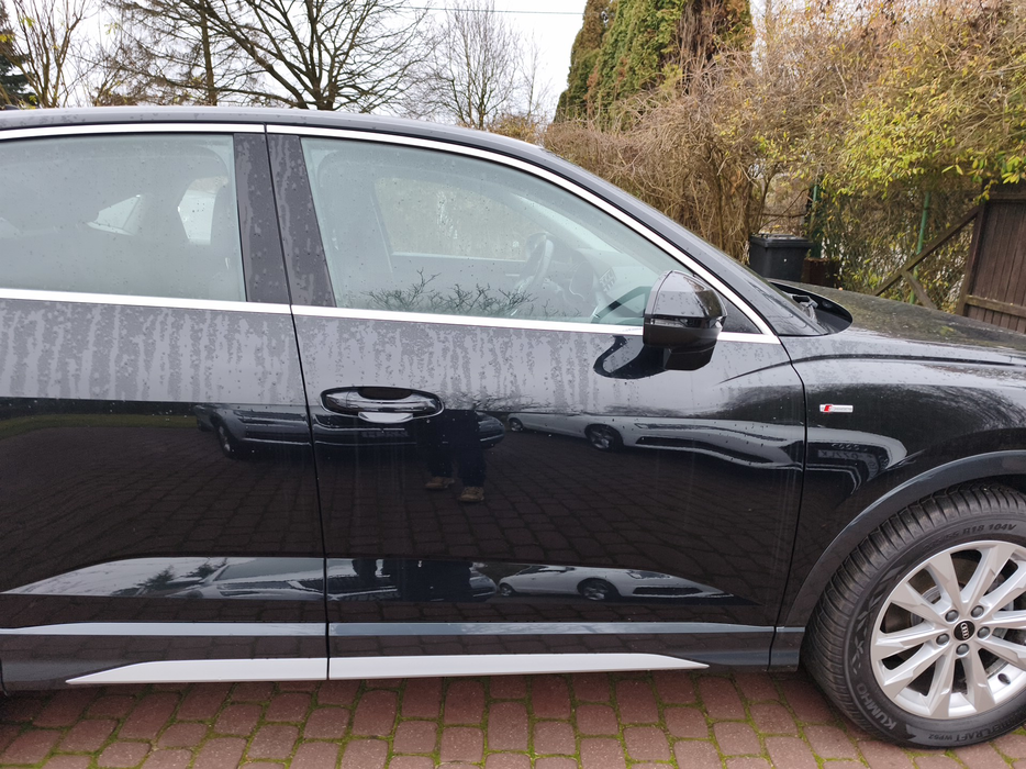 Zdjęcie drzwi przednich prawych wraz z szybą