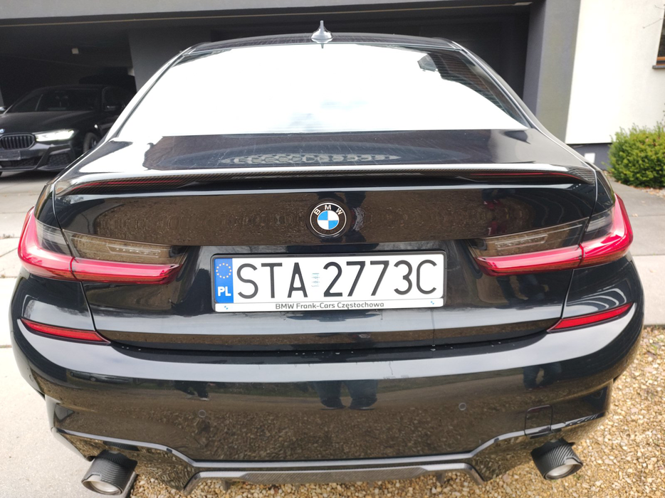 Zdjęcie pokrywy bagażnika