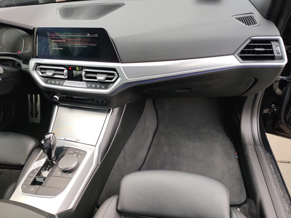 Zdjęcie kokpitu części prawej