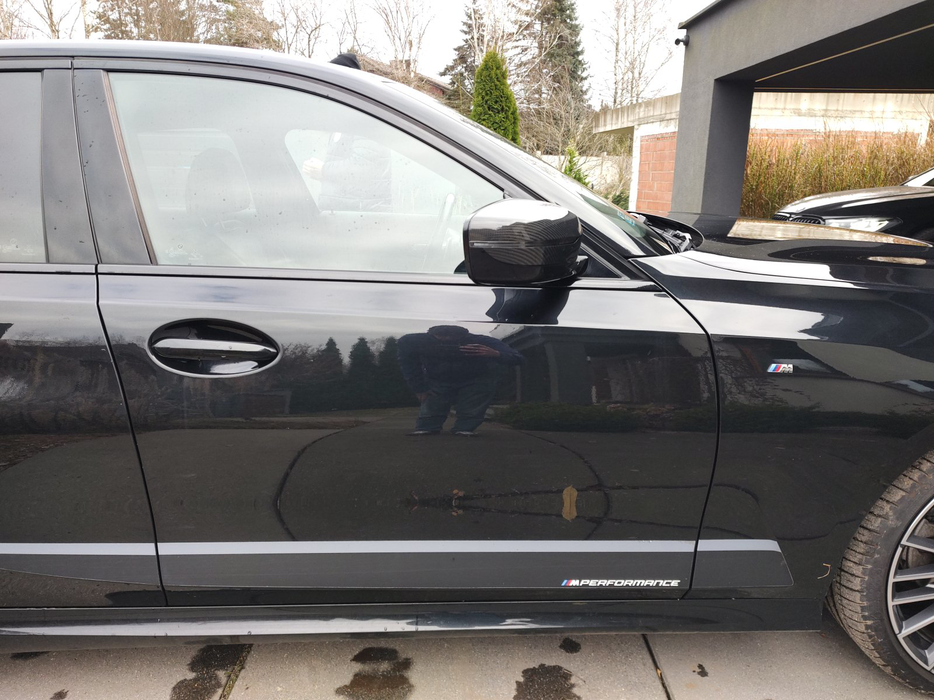 Zdjęcie drzwi przednich prawych wraz z szybą