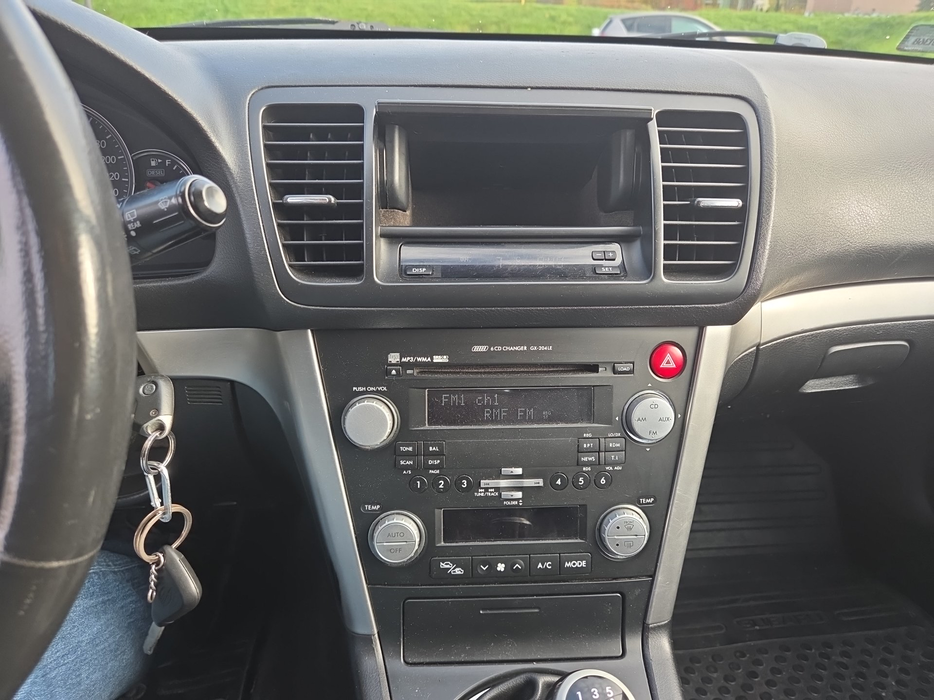 Zdjęcie jednostki multimedialnej