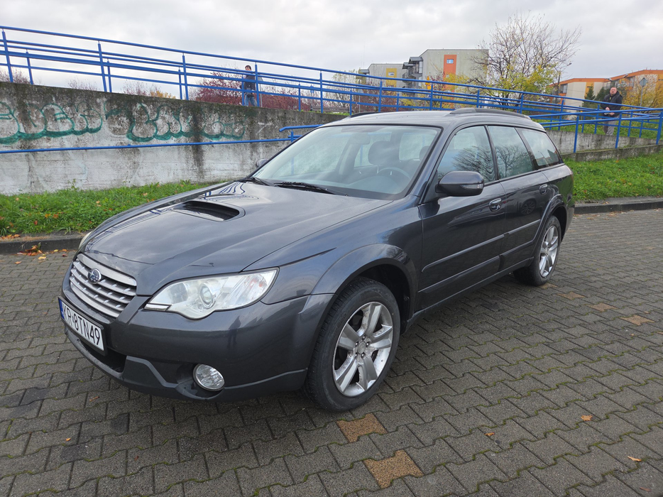 Zdjęcie po ukosie, lewy przód