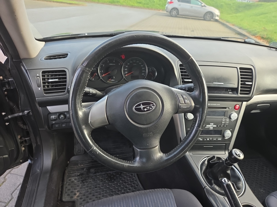 Zdjęcie kokpitu i kierownicy