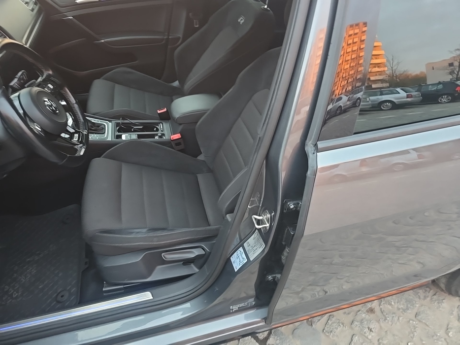 Zdjęcie słupka B lewego