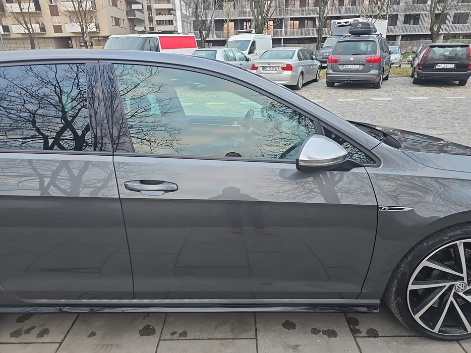 Zdjęcie drzwi przednich prawych wraz z szybą