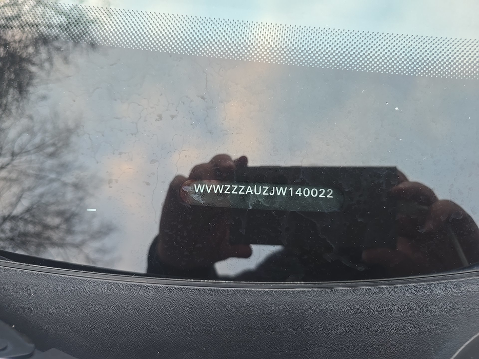 Zdjęcie szyby czołowej - zdjęcie uszkodzeń