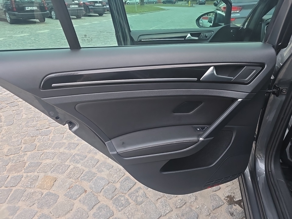 Zdjęcie tapicerki drzwi tylnych lewych