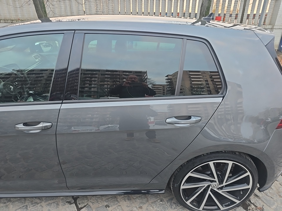 Zdjęcie drzwi tylne lewe wraz z szybą