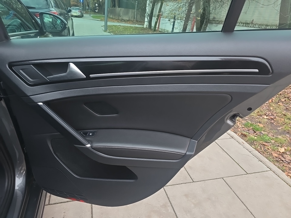 Zdjęcie tapicerki drzwi tylnych prawych