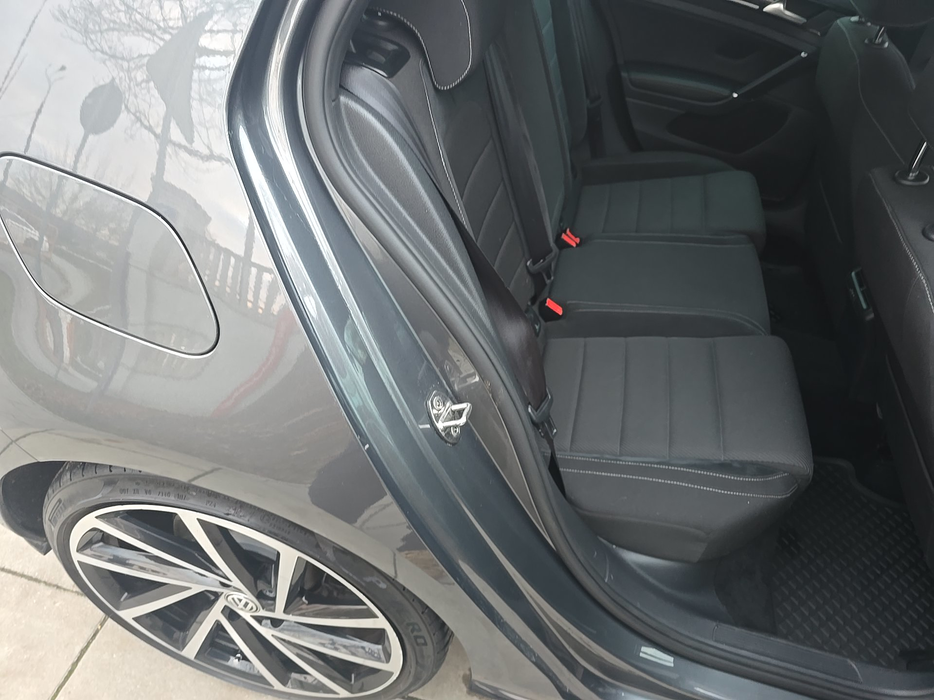 Zdjęcie słupka C prawego