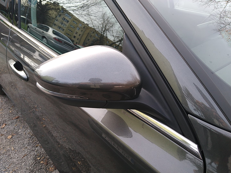 Zdjęcie obudowy lusterka prawego