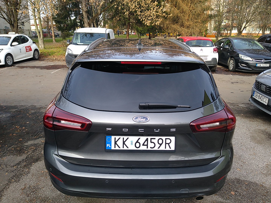 Zdjęcie pokrywy bagażnika