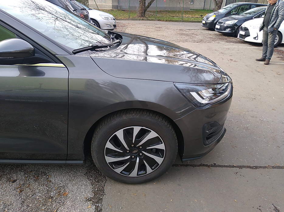 Zdjęcie błotnika przedniego prawego