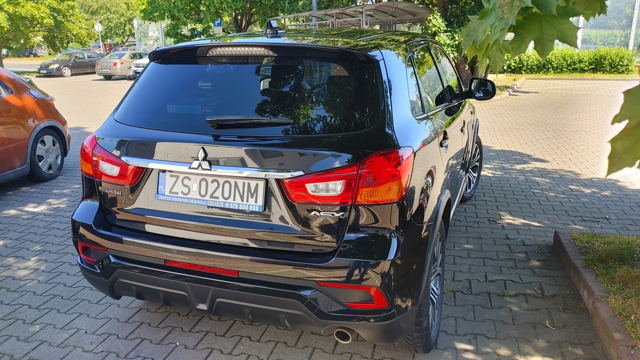 Zdjęcie po ukosie, prawy tył