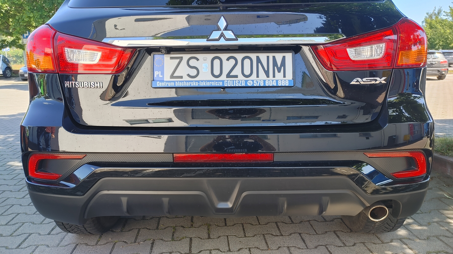 Zdjęcie pokrywy bagażnika