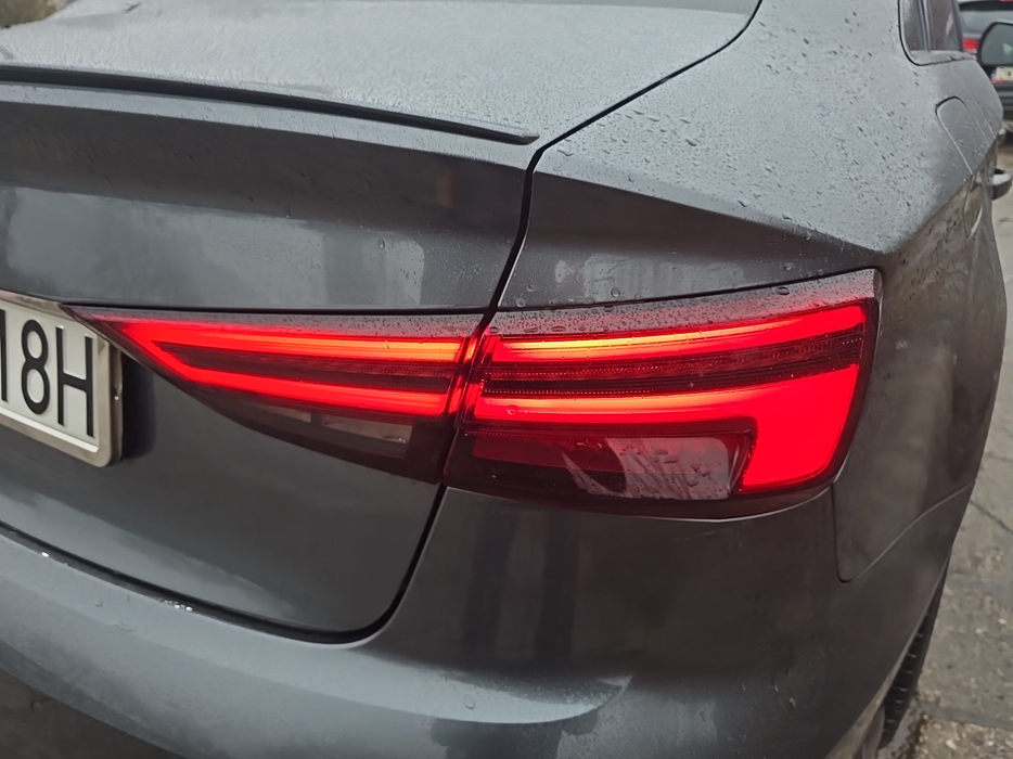 Zdjęcie oświetlenia tylnego prawego