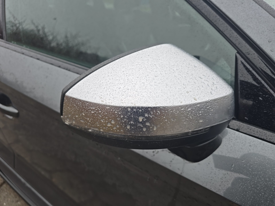 Zdjęcie obudowy lusterka prawego