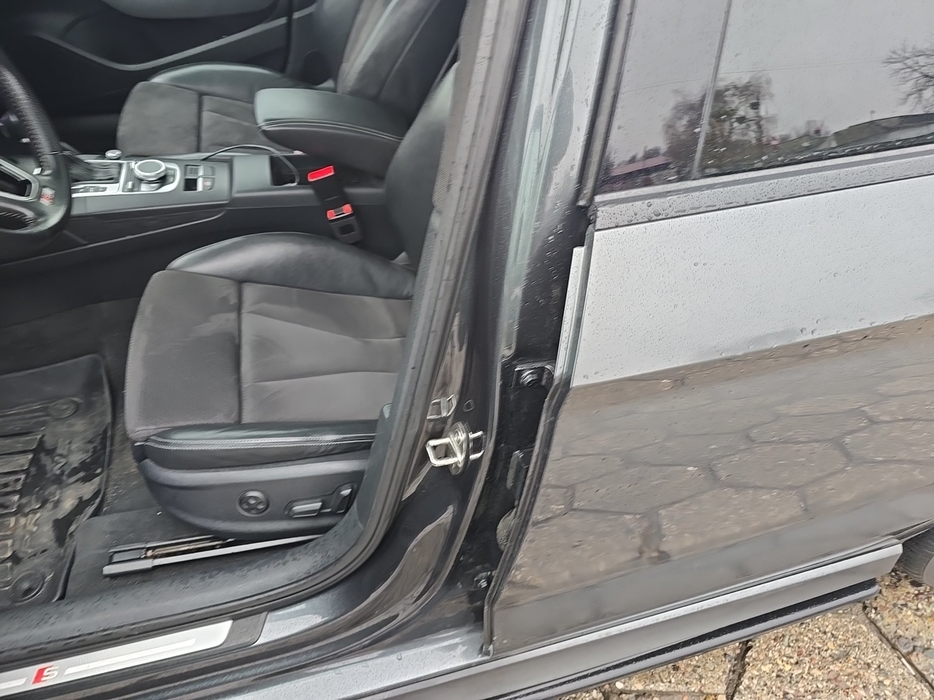 Zdjęcie słupka B lewego