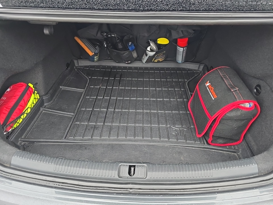 Zdjęcie przestrzeni bagażowej