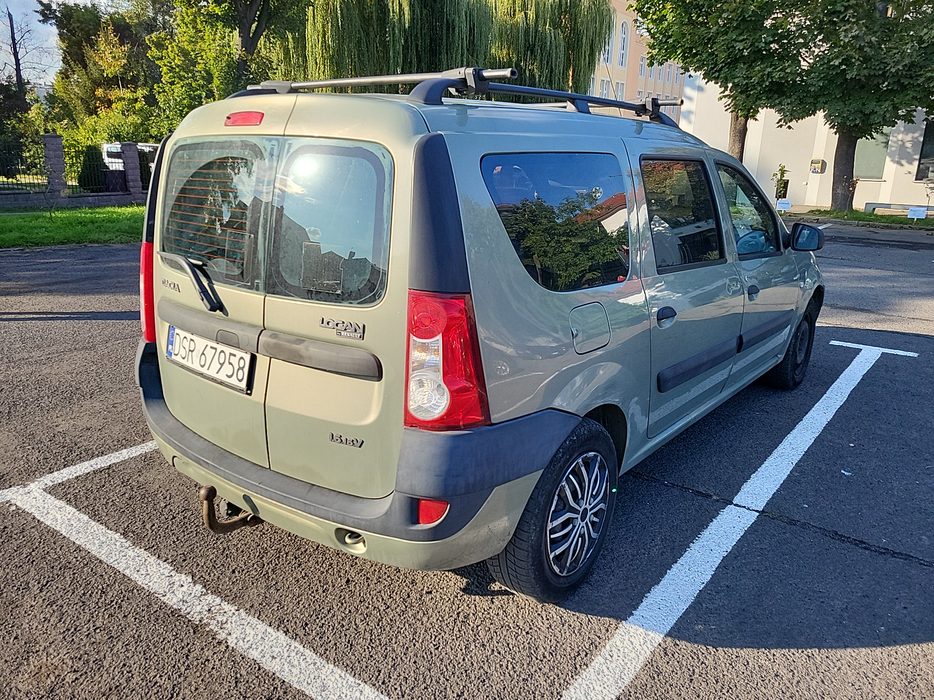 Zdjęcie po ukosie, prawy tył
