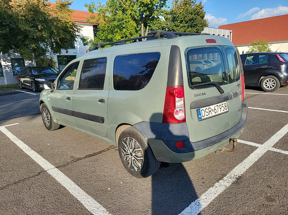 Zdjęcie po ukosie, lewy tył