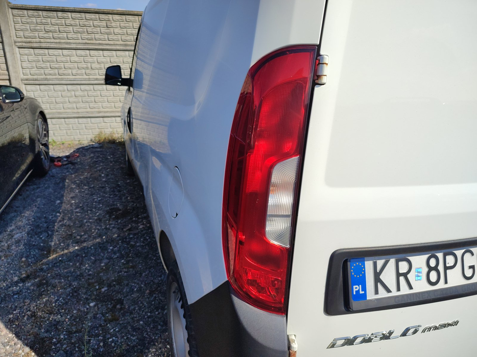 Zdjęcie oświetlenia tylnego lewego