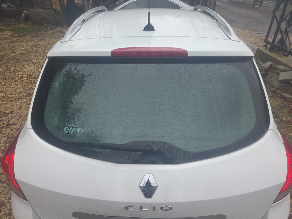 Zdjęcie szyby tylnej