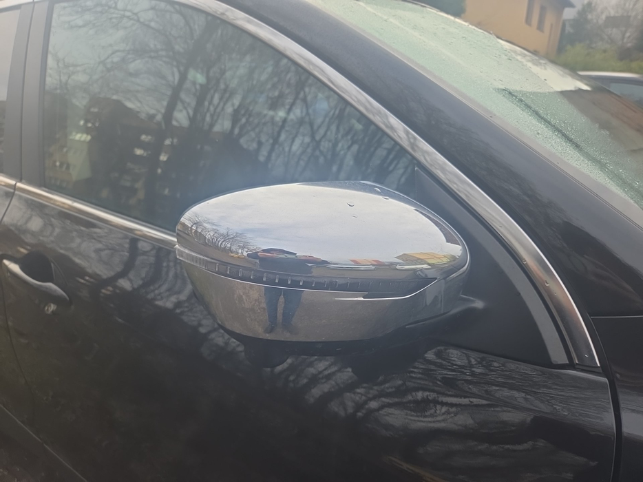 Zdjęcie obudowy lusterka prawego