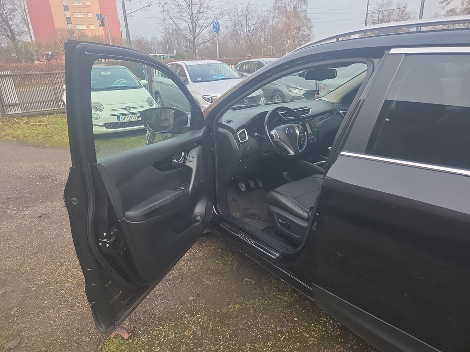 Zdjęcie wnętrza od kierowcy, przód