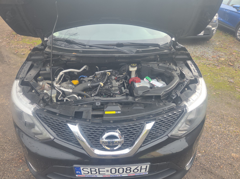 Zdjęcie wnętrza komory silnika