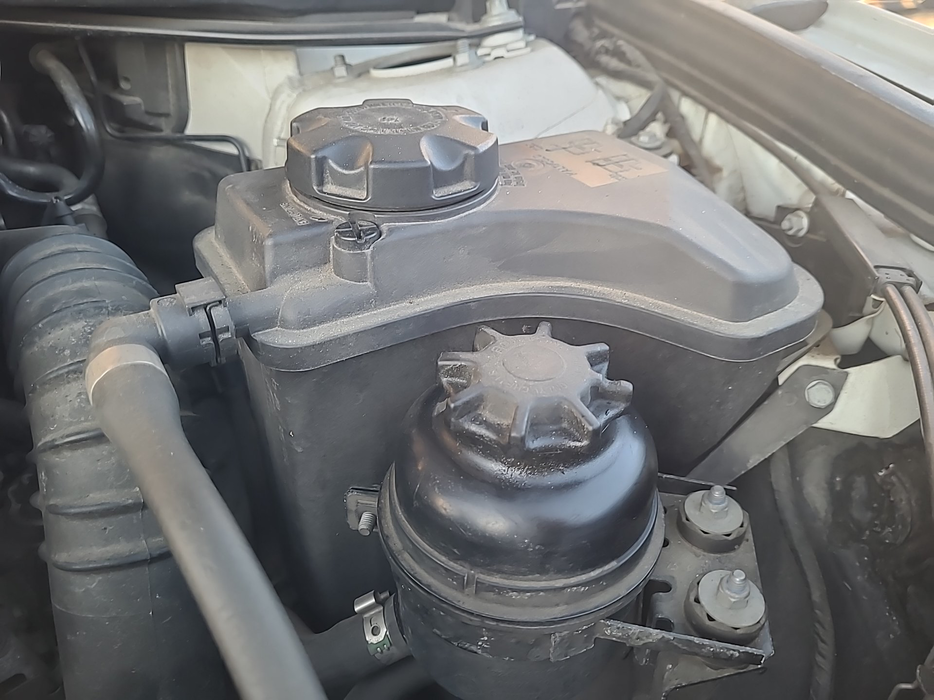 Zdjęcie zbiorniczka płynu chłodzącego