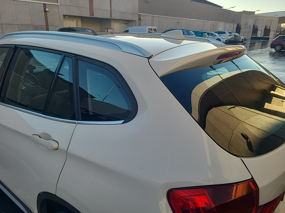 Zdjęcie słupka C lewego