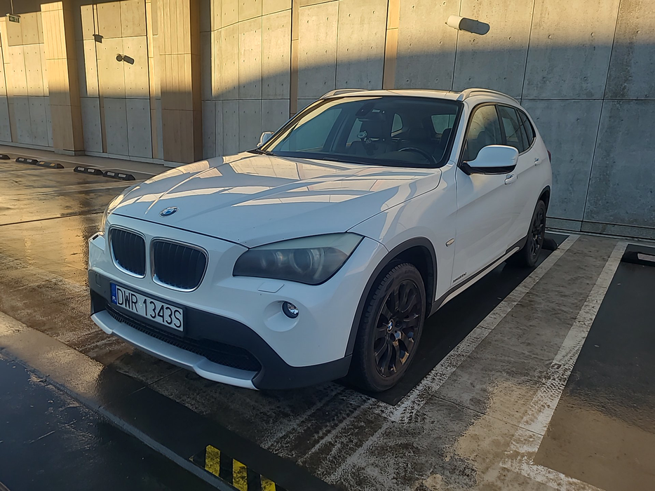 Zdjęcie po ukosie, lewy przód