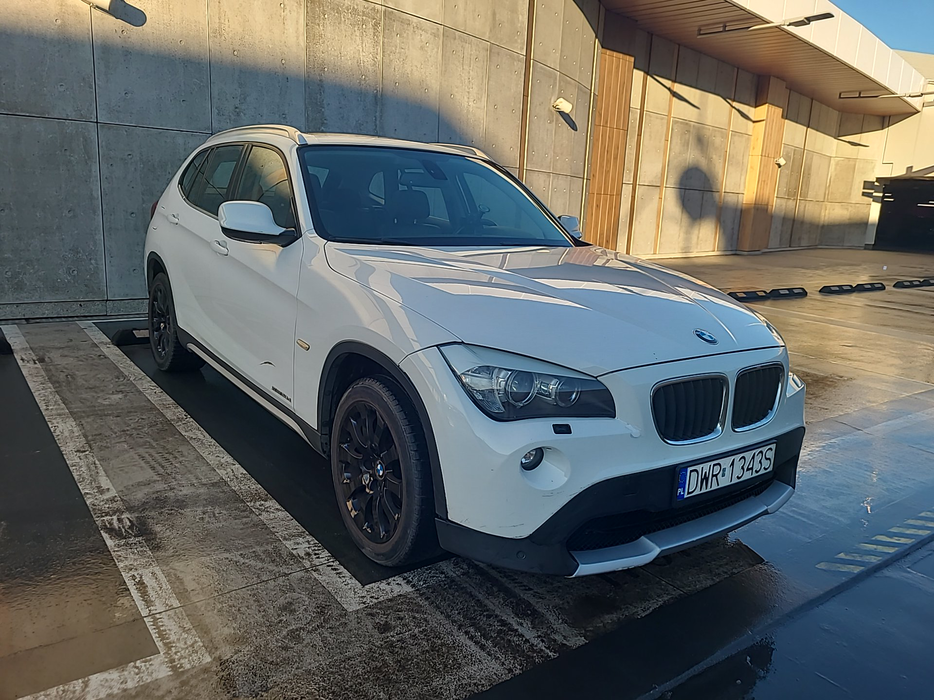 Zdjęcie po ukosie, prawy przód