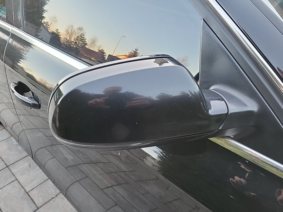 Zdjęcie obudowy lusterka prawego