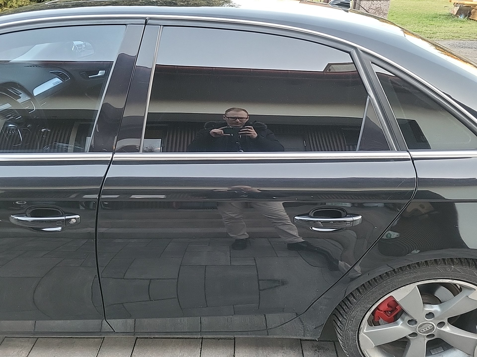 Zdjęcie drzwi tylne lewe wraz z szybą