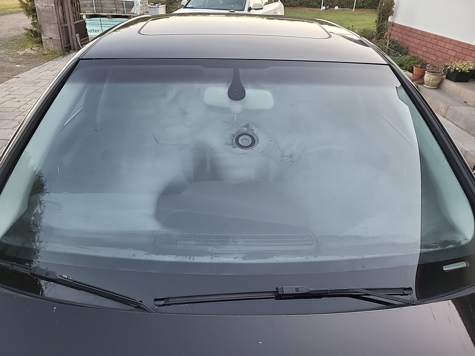 Zdjęcie szyby czołowej - zdjęcie ogólne