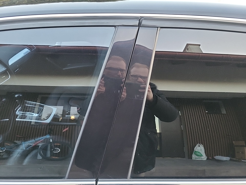 Zdjęcie słupka B lewego