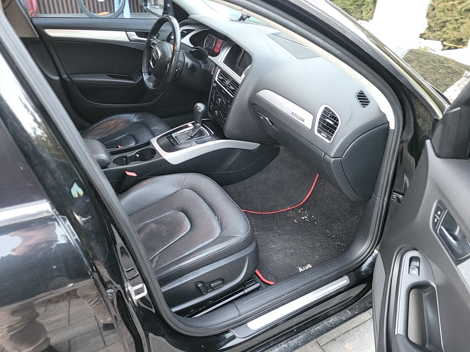 Zdjęcie wnętrza od pasażera, przód