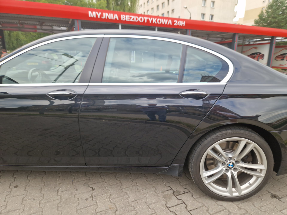 Zdjęcie drzwi tylne lewe wraz z szybą