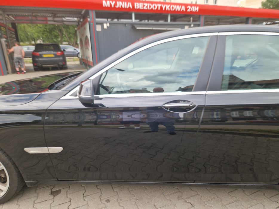 Zdjęcie drzwi przednich lewych wraz z szybą