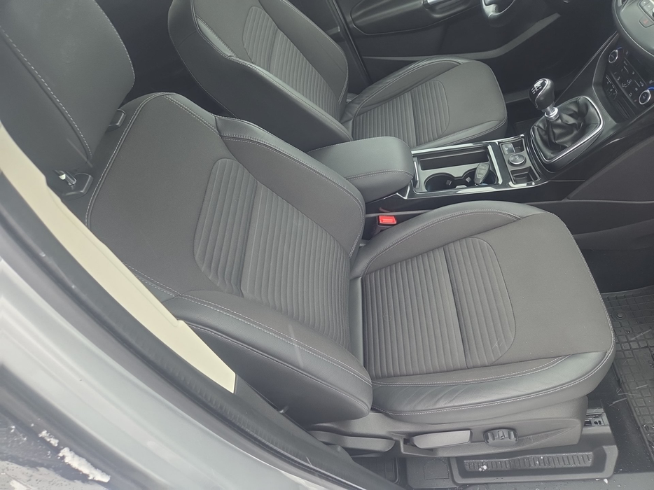 Zdjęcie fotela przedniego prawego