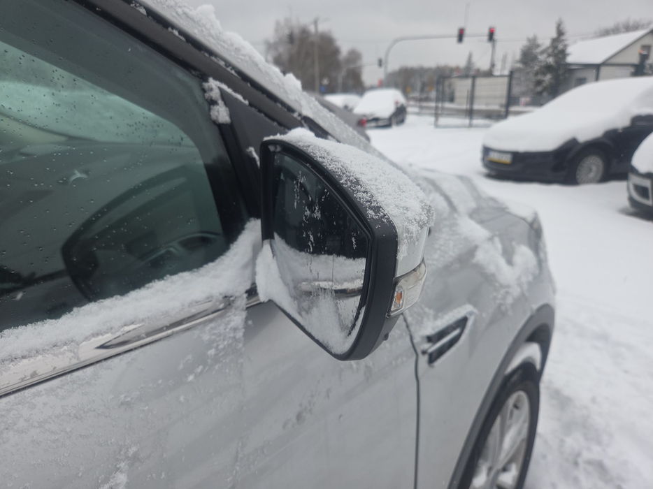 Zdjęcie zwierciadła lusterka prawego