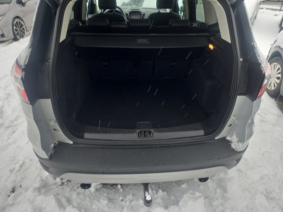 Zdjęcie przestrzeni bagażowej