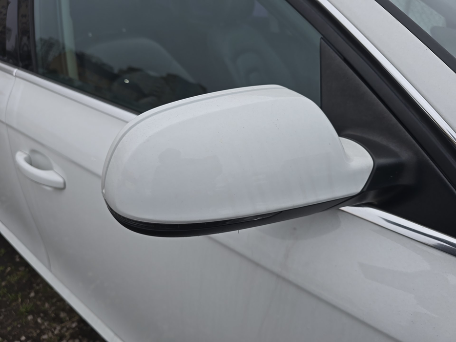 Zdjęcie obudowy lusterka prawego