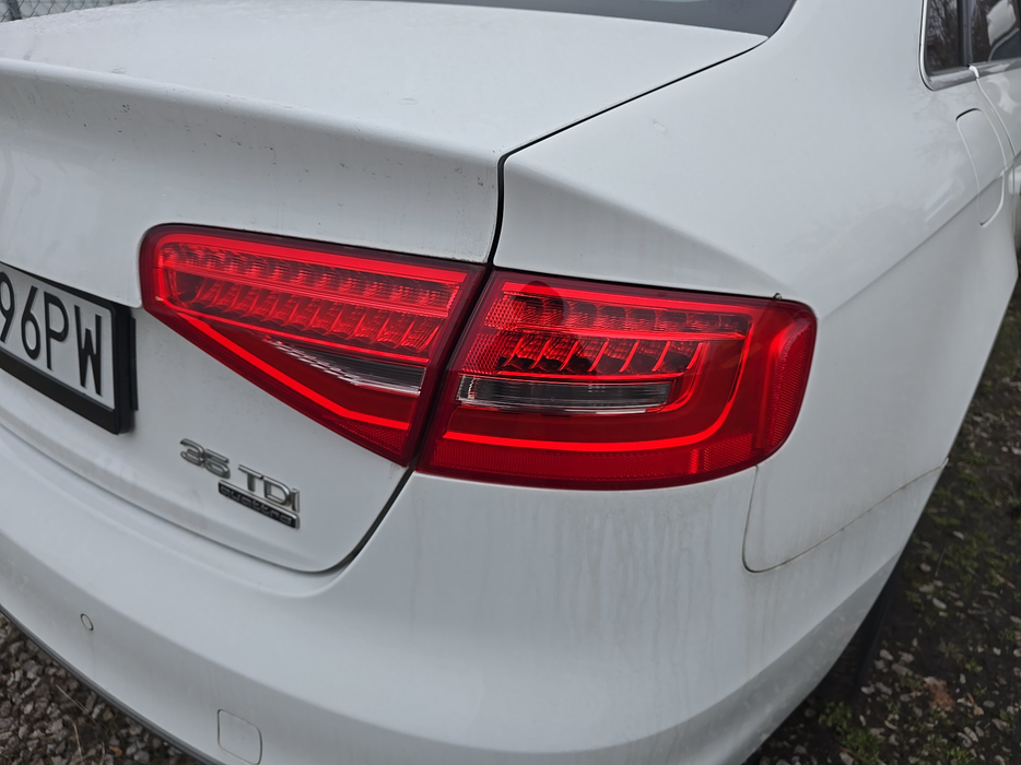 Zdjęcie oświetlenia tylnego prawego