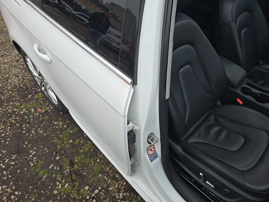 Zdjęcie słupka B prawego